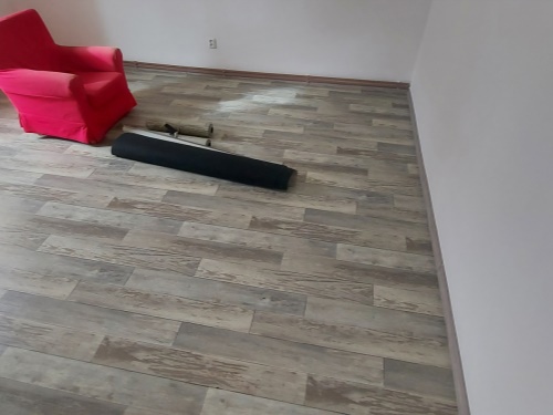 Realizace podlahy v rodinném domě v Kouřimi